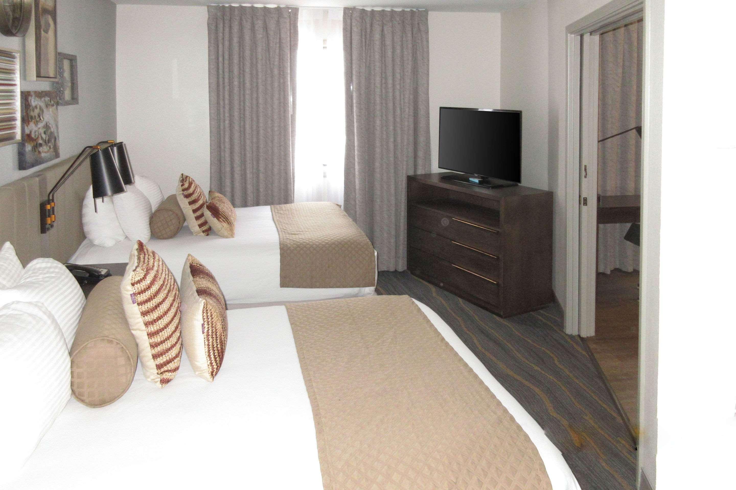 Windmill Suites Surprise - Phoenix, Ascend Hotel Collection Eksteriør billede