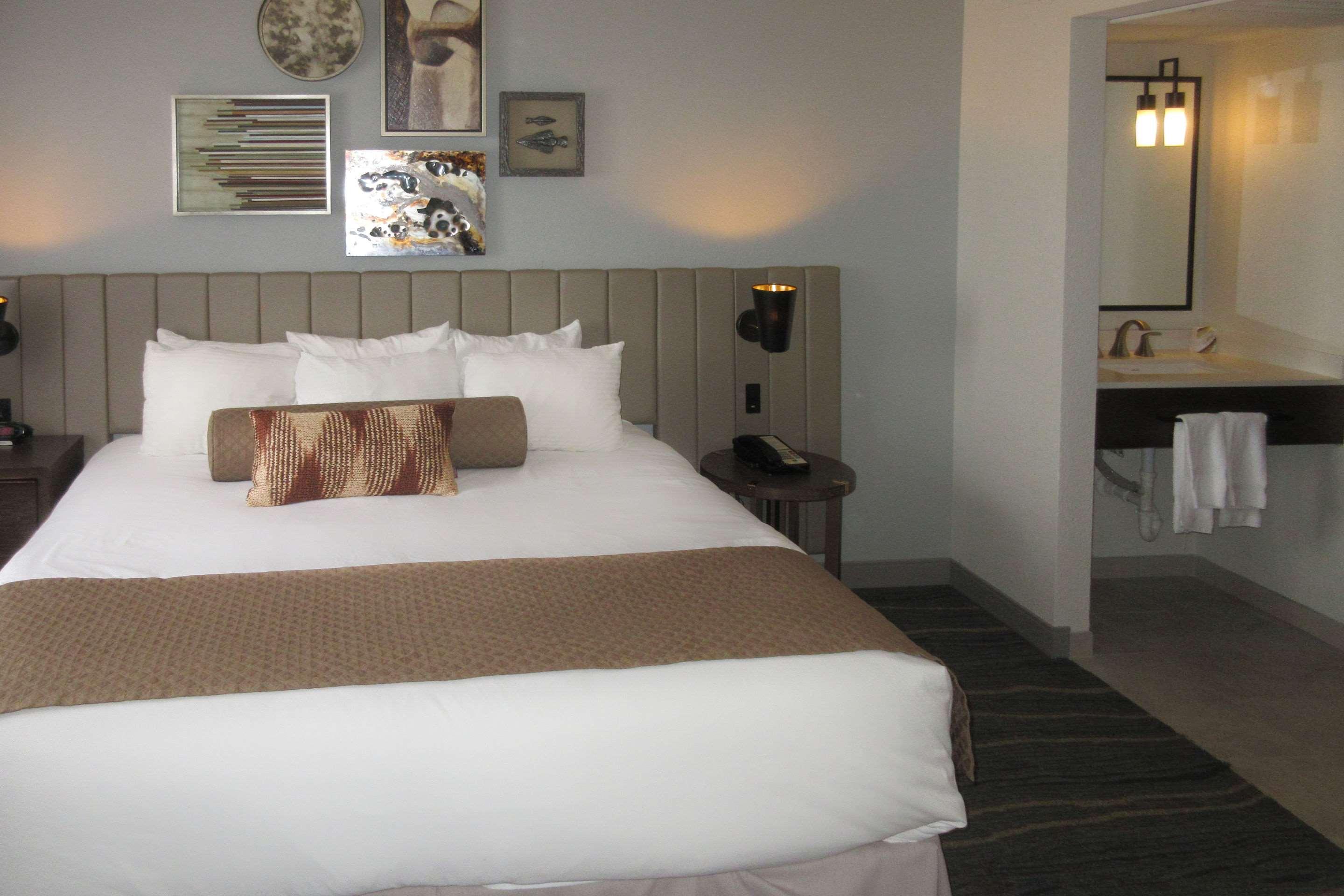 Windmill Suites Surprise - Phoenix, Ascend Hotel Collection Eksteriør billede